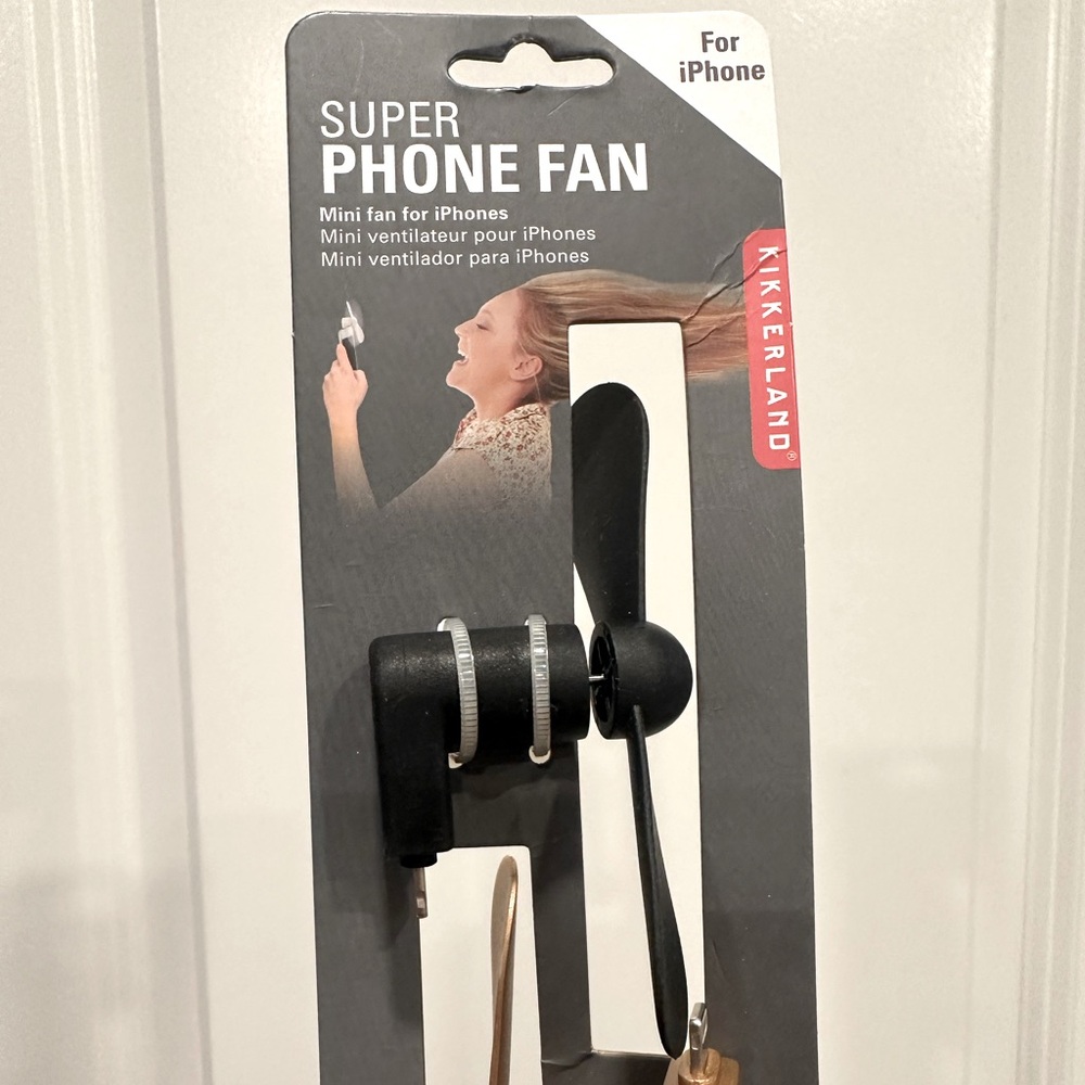 2-pack fans for iPhones.
Never used, with original packaging.